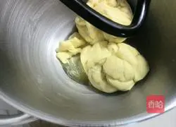 Illustration of how to make butter-free and sugar-free toast bread 4