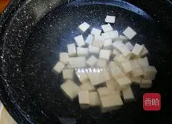 Illustration of how to make cabbage and tofu soup (pearl jade white jade soup) 5