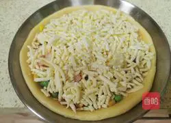 Homemade prawn pizza recipe 17