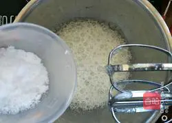 Mango Cream Cake Roll Recipe Illustration 5