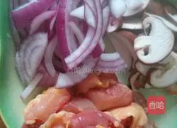 Original BBQ Chicken Pizza Recipe Illustration 5