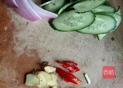 Illustration of how to make Mushu pork slices 3