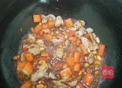 Kung Pao Illustration of how to make diced pork 4