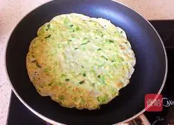 Zucchini and Egg Soft Pancake Bento Recipe Illustration 12