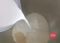 Illustration of how to make pure coconut milk buns 2