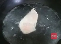 Illustration of how to make cold chicken shredded rice noodles 3