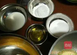 Illustration of how to make chiffon cake 1