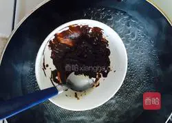 Illustration of how to make love toast 4