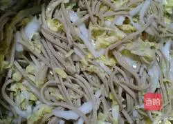 Illustration of making shredded cabbage and tofu 10