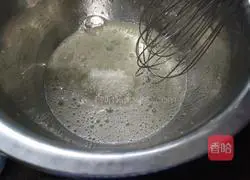 Illustration of how to make meat floss cake rolls 7