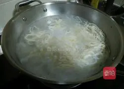 Braised beef noodles (fried version) Illustration of how to do it 8