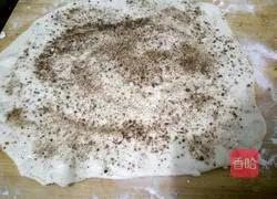 Illustration of how to make sweet potato pot helmet 7