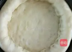 Illustration of how to make ham, corn and vegetable pizza 8