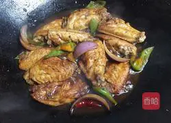 Illustration of braised chicken wings in oil 7