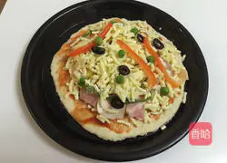 Italian classic garden bacon pizza Illustration of how to do it 5