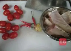 Illustration of how to make spicy and sour fish fillets 1