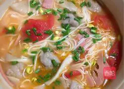 Illustration of how to make three fresh rice noodles 6