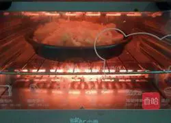 Illustration of how to make fruit sandwich pizza 14