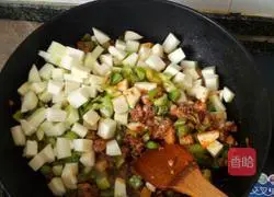 Illustration of how to make mutton noodles 9