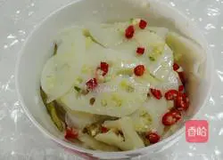 Illustration of how to make cold lotus root 6