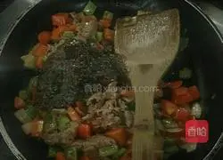 Black pepper beef pizza recipe 4