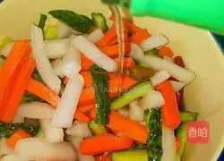 Pictures of how to make kimchi 5