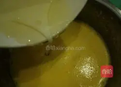 Illustration of how to make chiffon cake 6