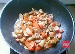 Illustration of Chestnut Braised Chicken 10