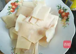 Illustration of marinated beef tendon (barbeque version) 2