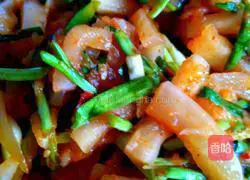 Illustration of how to make white radish kimchi 9