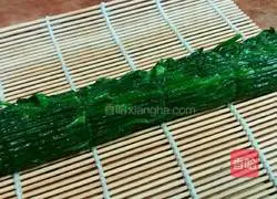 Good Luck Comes in a Wave (Spinach Skewer with French Sauce) Recipe Illustration 2