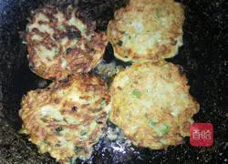 Noodle Pancake Recipe Illustration 7