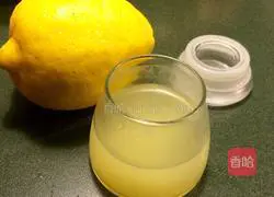 Illustration of how to make fruit and vegetable salad 4