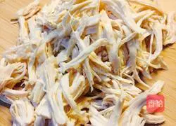 Illustration of how to make cold shredded chicken 5