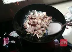 Illustration of how to make green pepper braised chicken 3