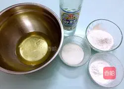 Angel Cake (Six Inch) Recipe Illustration 1