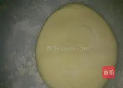 Illustration of how to make mung bean cake and quick-cooked egg puff pastry bread 4