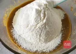 Illustration of making jujube cake 5