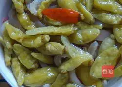 Illustration of how to make pickled pepper pig skin 6