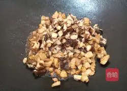 Illustration of how to make braised pork rice with mushrooms 7