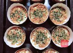 Illustration of how to make meat floss and seaweed muffin cake 15