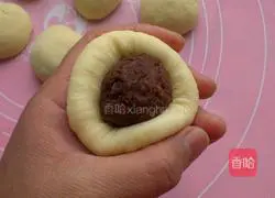 Illustration of how to make bean paste buns 4
