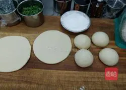 Illustration of how to make original pot helmet 2