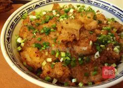 Illustration of how to make steamed rice noodles and meat 15