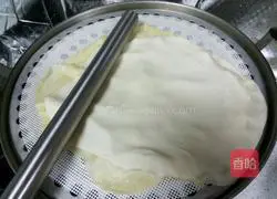 Illustration of how to make steamed pancakes 10