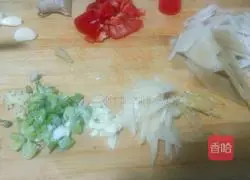 Illustration of how to make stir-fried pork liver with kimchi 8