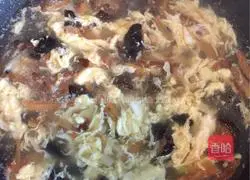 Illustration of how to make braised noodles 6