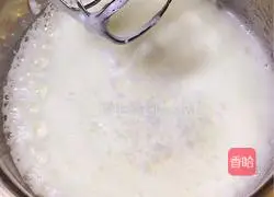 Illustration of how to make eight-inch chiffon cake 3