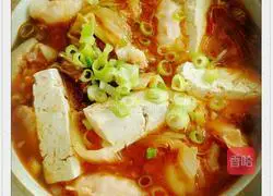 Illustration of how to make fat beef kimchi soup 4