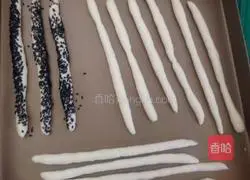 Illustration of how to make Italian bread sticks 5